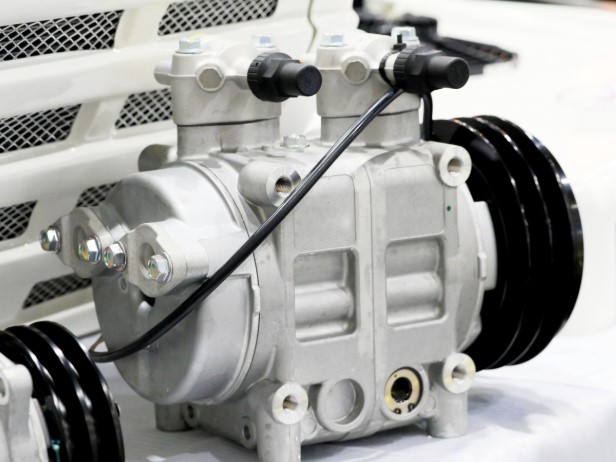 Parts of an AC system: AC compressor